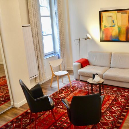 1 Bedroom Apartment In The Heart Of The Marais Area Parigi Esterno foto