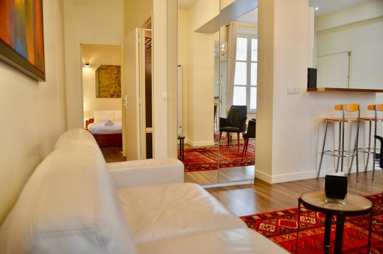 1 Bedroom Apartment In The Heart Of The Marais Area Parigi Esterno foto